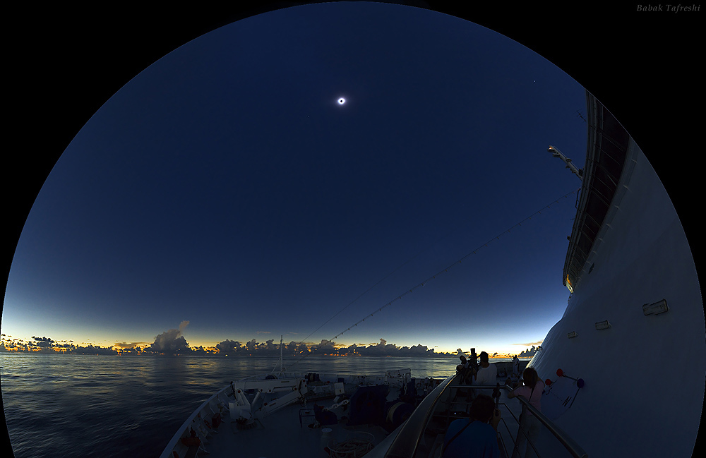Image by Babak Tafreshi (The World at Night, Twanight.org)